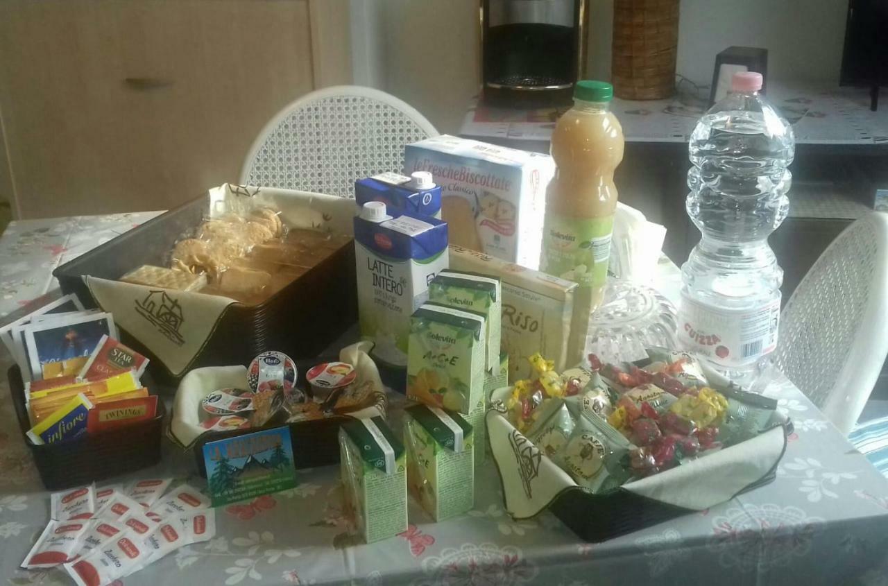 La Mansardina Apartamento Vezzi Portio Exterior foto